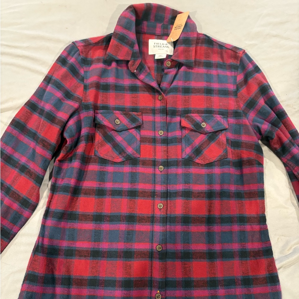 Brand New Field and Stream size Medium Flannel.